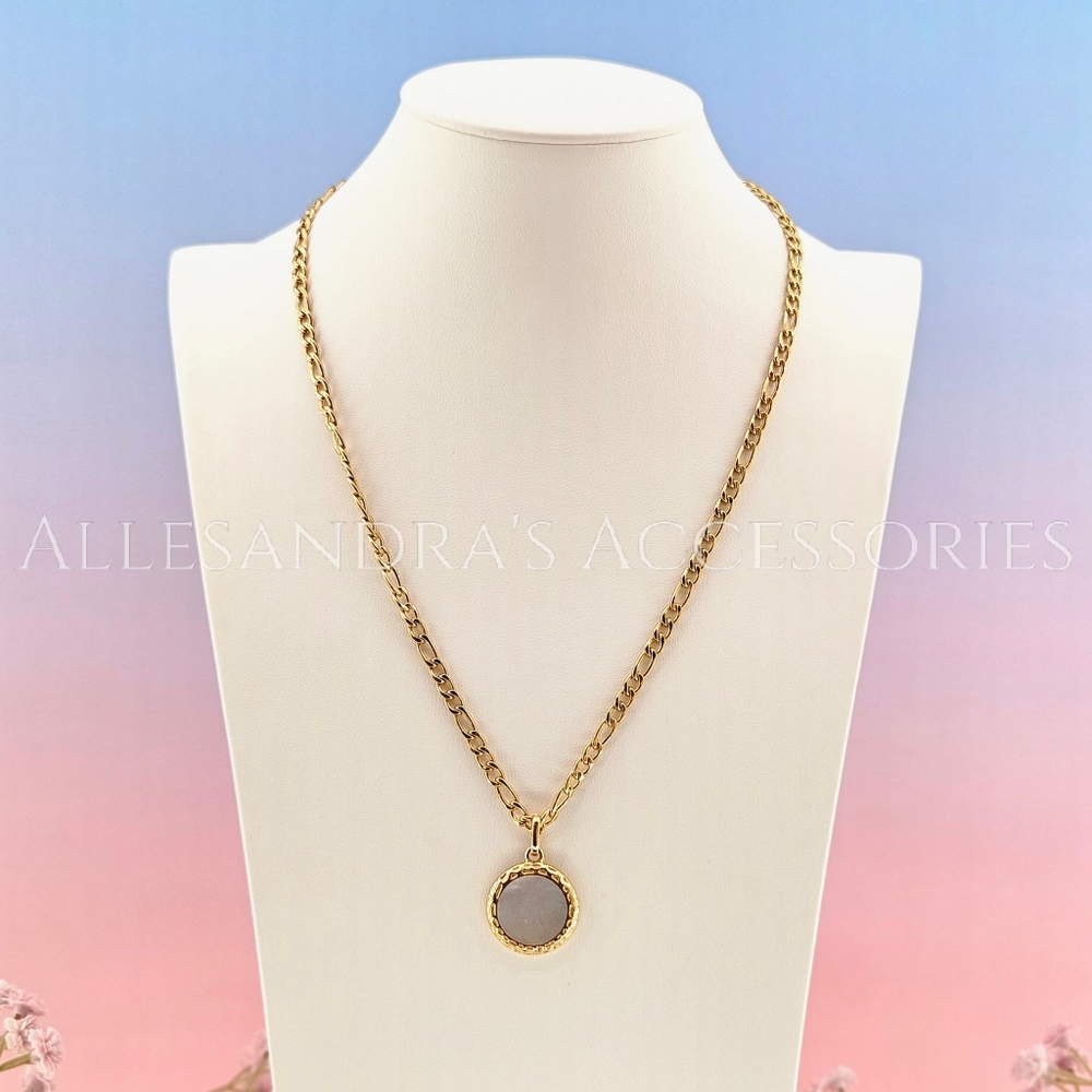 Savvy Cie Necklace 18k Gold Plated Figaro Chain & Mother of Pearl Pendant Boho